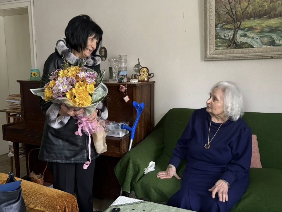 Оперната звезда на Самоков Росица Тренкова празнува 90-и юбилей