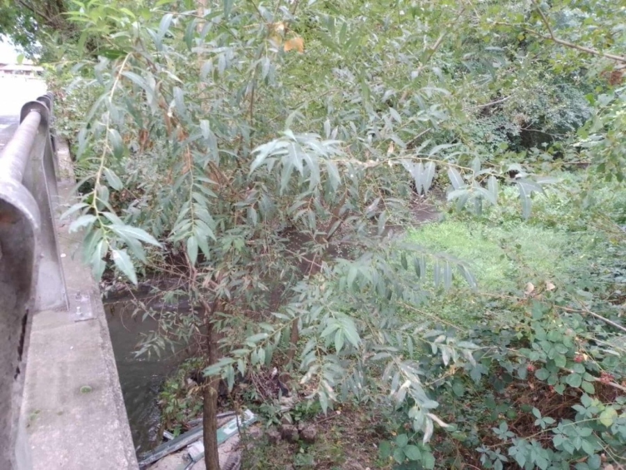 Пожарникари в Кюстендилско проверяват речните корита и мостове, сигнализират общините на постоянно наблюдение