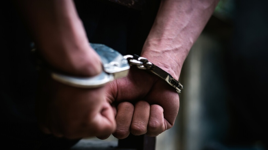 Рецидивист нападна и обра 700 лева от 61-годишен мъж на автогарата в Перник, арестуваха го за по-малко от час