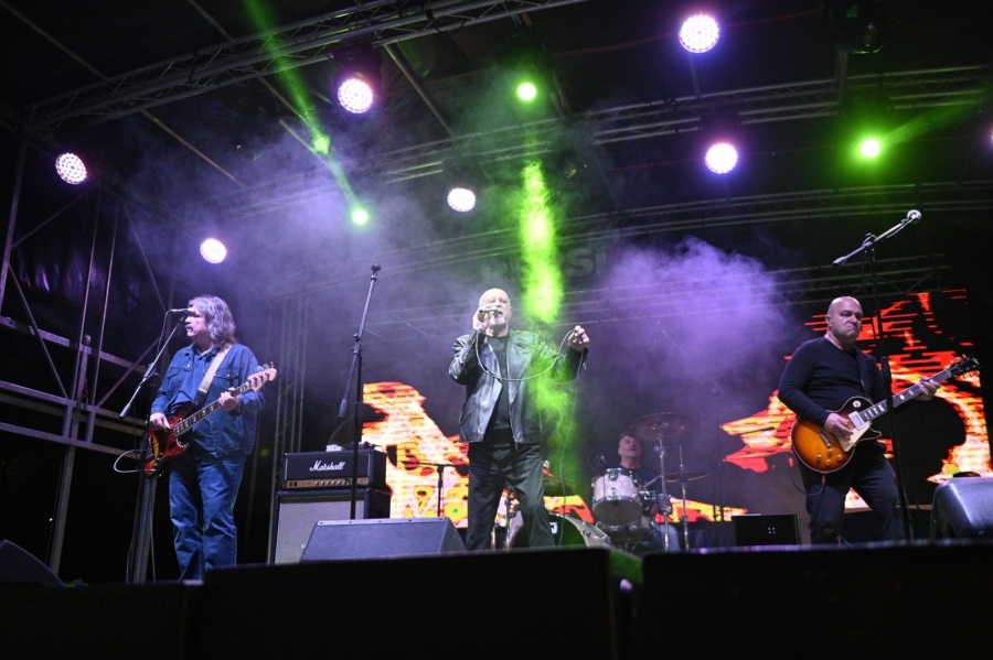 Сигнал, Милена ,Звезди, Дара Екимова и Диман Панчев за празника на Дупница