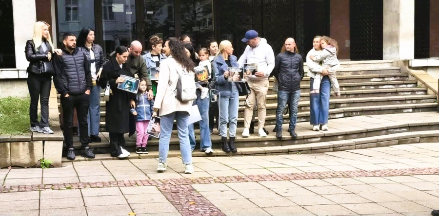 Дупница се включи в националния протест \