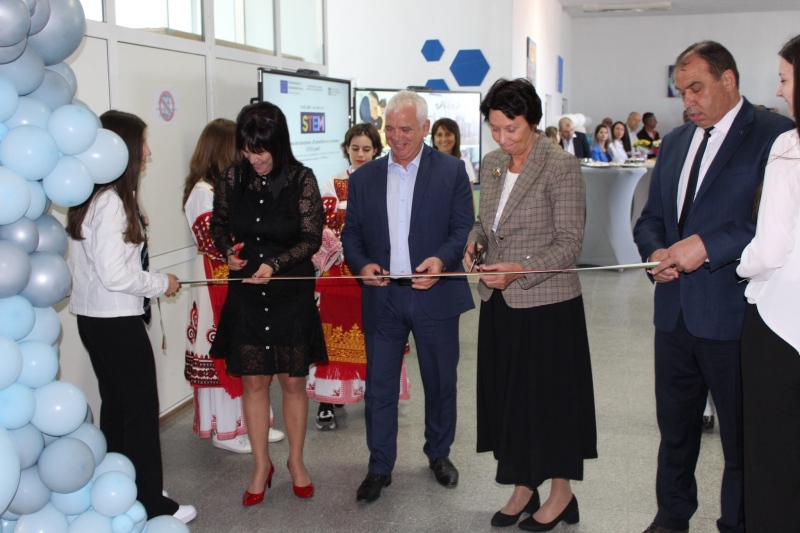 Откриха  СТЕМ център в Хаджидимово