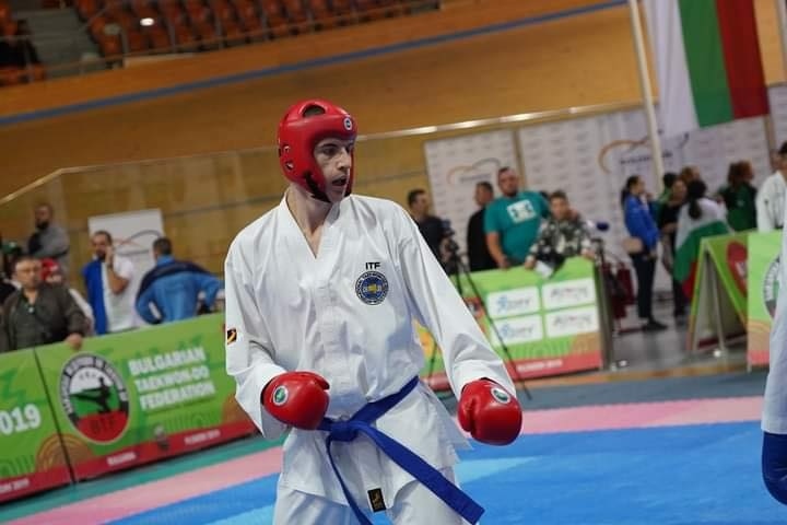 Гордост в Банско! Мартин Димитров стана световен шампион спаринг по таекуондо