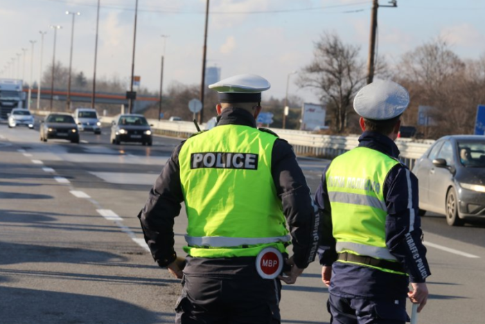 Пияни и дрогирани водачи осъмнаха в арестите в Пиринско