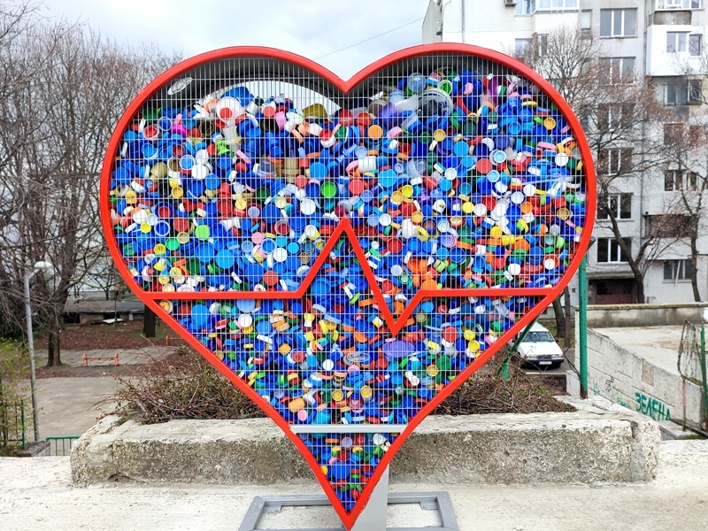 Нова акция! Добри сърца от Гоце Делчев и Сатовча събират капачки за благотворителност