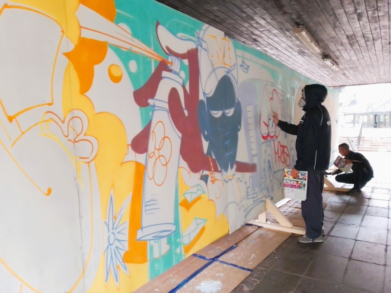 Започнаха изявите за празника на Дупница: Столични художници рисуват графити