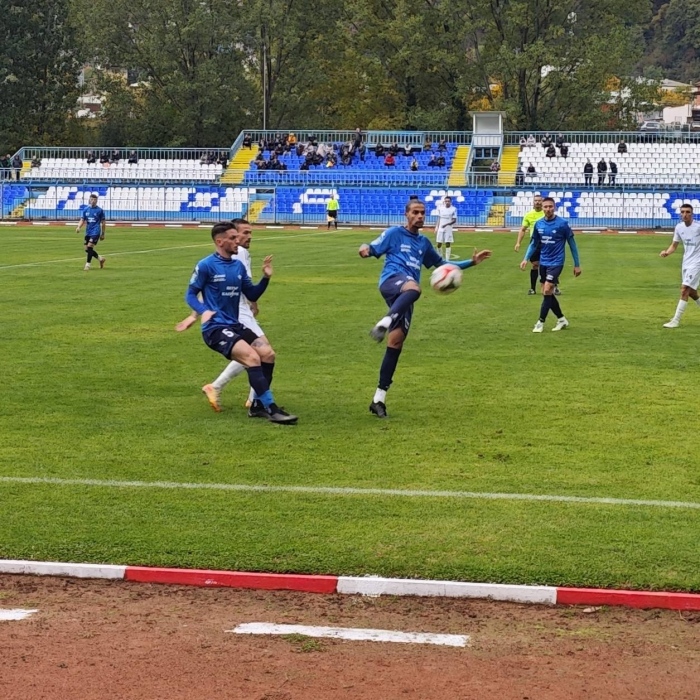 Вихрен Сандански поведе, но отстъпи на аутсейдер