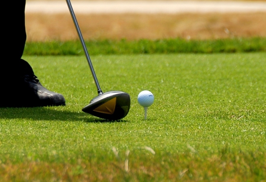 Разширяват голф игрището в Разлог: Собственикът Каназирев ще строи 21 къщи за гости