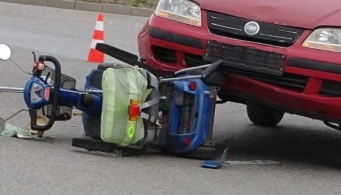 88-годишен дядо излетя на пътя с триколка и направи сакатлък в района на село Ръждак