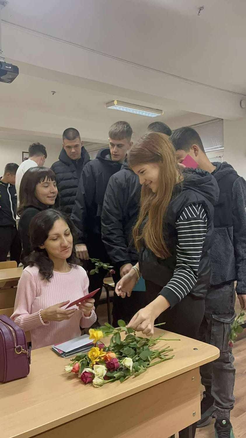 Урок по човечност! 11 в. клас върна усмивката на Анна с трогателен жест за рождения й ден в Сандански