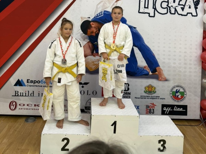 Злато и сребро за „Велбъжд“ от Мемориалния турнир по джудо „Симеон Ценев“