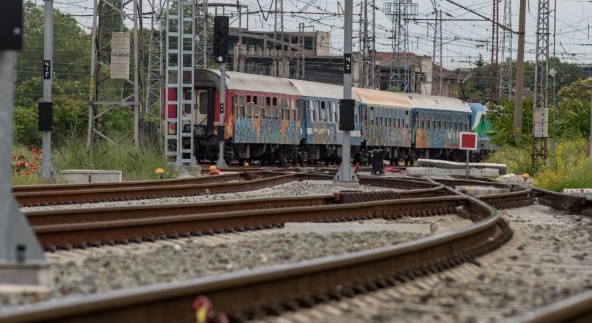 Два фатални инцидента на жп линията за ден: единият в кв. \