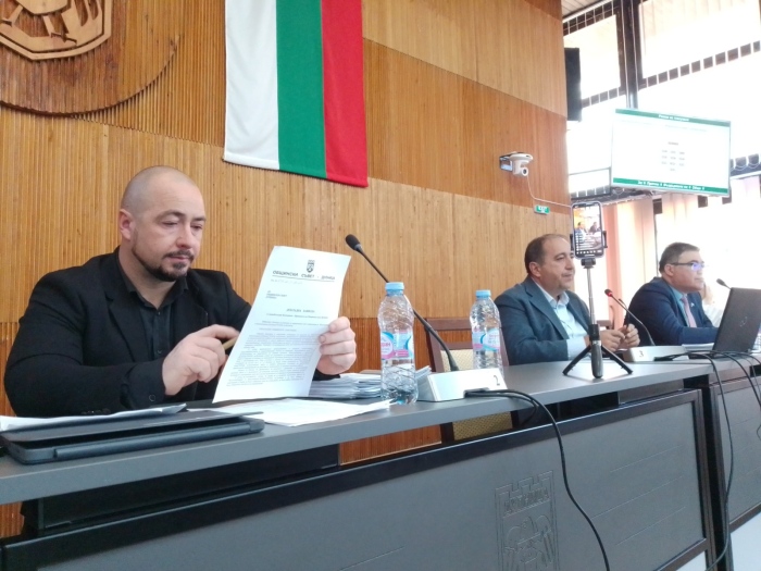 Общината кандидатства за 2, 1 млн. лв. за ремонт на спортната площадка и лекоатлетическата писта на стадиона в Дупница