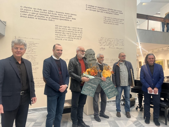 Георги Минчев и Емил Попов са носители на националния приз за скулптура „Иван Лазаров“ в Кюстендил