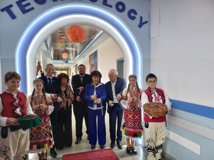 Нов СТЕМ център отвори врати в Седмо СУ „Кузман Шапкарев“ – Благоевград