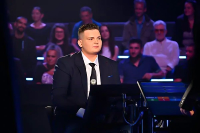 Десетокласникът Димитър Киков от СЕУ „Св. Паисий Хилендарски” превзема „Златната лига” на младите умове