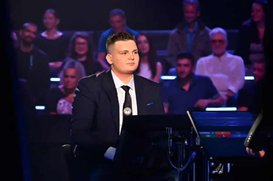 Десетокласникът Димитър Киков от СЕУ „Св. Паисий Хилендарски” превзема „Златната лига” на младите умове