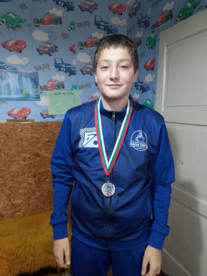 Браво, дупничани! Марек Харизанов донесе сребро от  „Купа Атлетик Пловдив 2025“, Николай Бонев - бронз