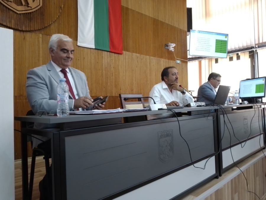 100 000 лева грешен превод от общинската хазна в Дупница стига до ВКС: Видинчанинът отказва да плати 18 000 лв. лихви и разноски