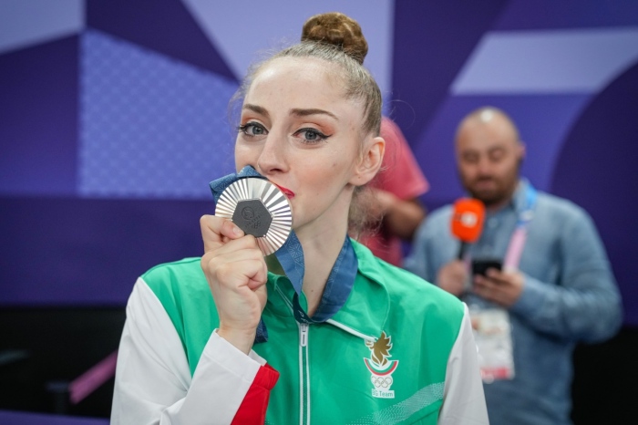 Боряна Калейн върна изгубен портфейл с много пари на жена