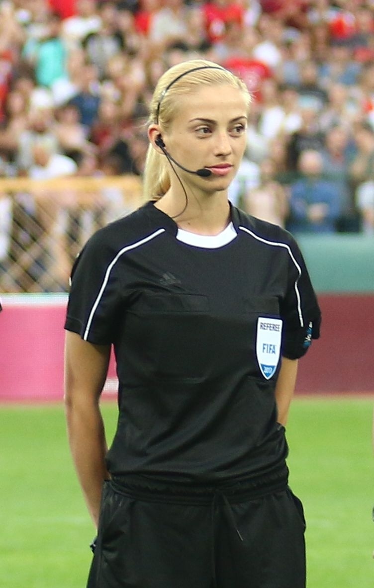 Християна Гутева ще ръководи мача на Пирин в 16-ия кръг на Втора лига