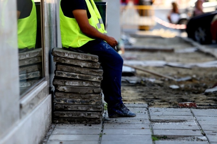 Ремонтират улици и тротоари в Сапарева баня, Ресилово, Сапарево и Овчарци