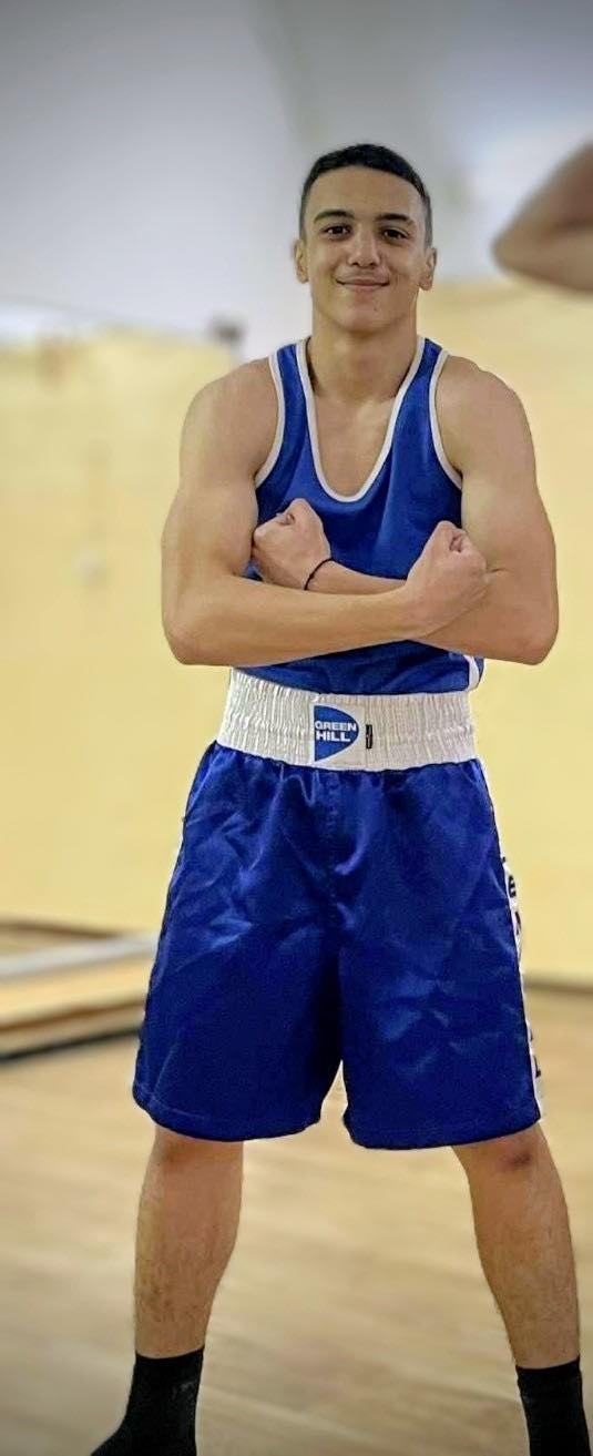 Кристиян Паскалев от Разлог с успешен дебют на държавното по бокс за юноши