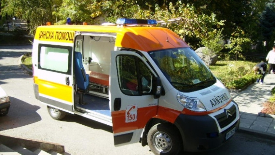 Откриха двама починали мъже в домовете им в Дупница и Кюстендил