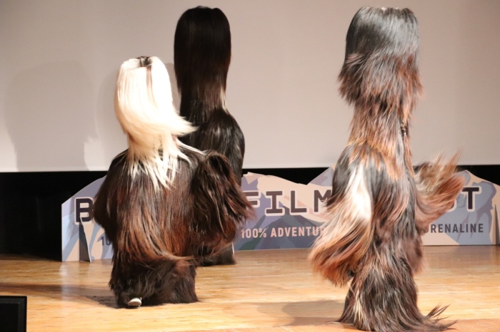 Кукерският филм „Под кожите” откри Банско Филм Фест