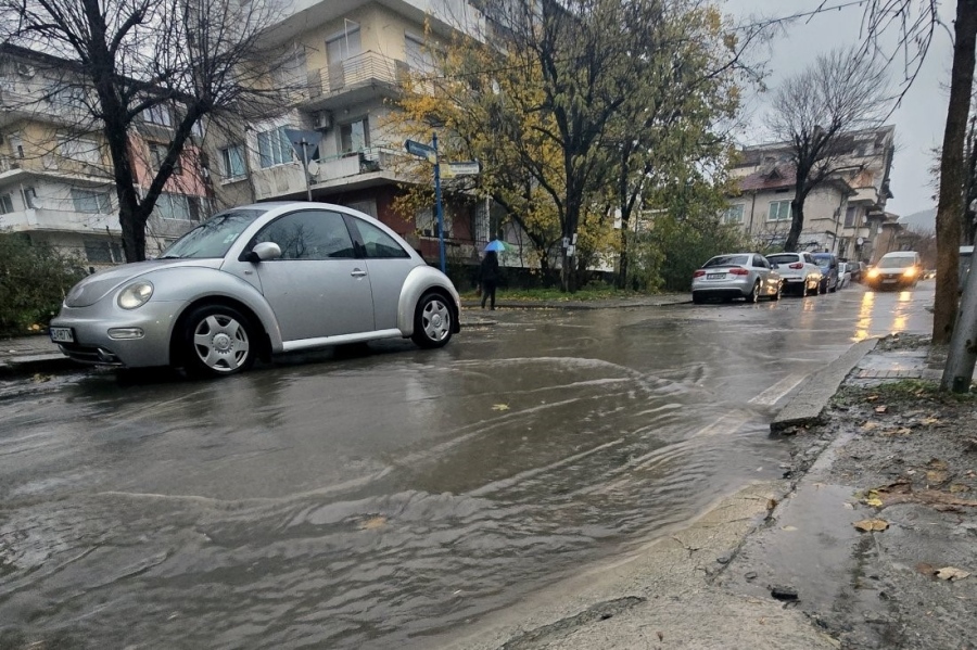 Обстановката в Разлог и Петрич се нормализира