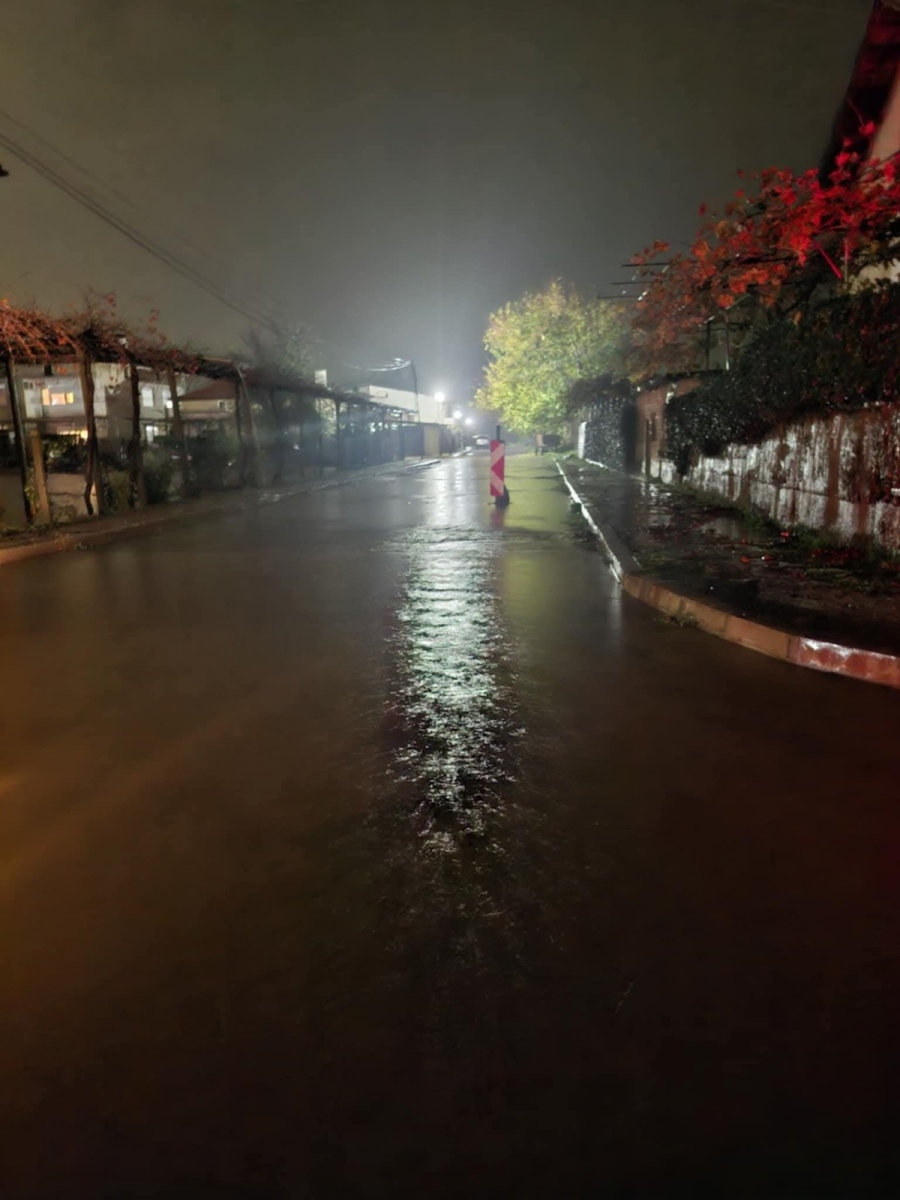 След проливните дъждове в Пиринско: Пропаднали пътища, залети земеделски площи и затруднено придвижване