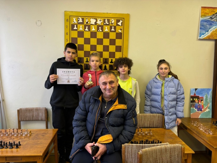 Млади шахматисти от Кюстендил блеснаха в ученическите игри