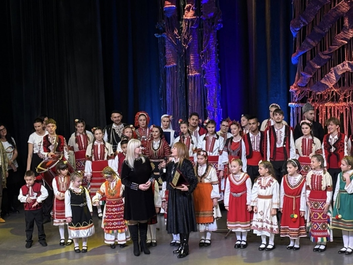 Фолклорна група „Бисери“ чества 20-и юбилей с празничен концерт в Благоевград