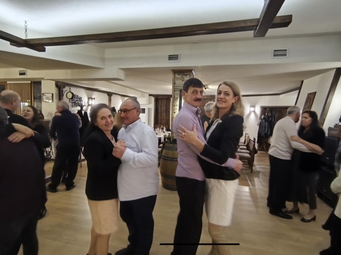 10 семейства от Рила празнуваха юбилейни сватби