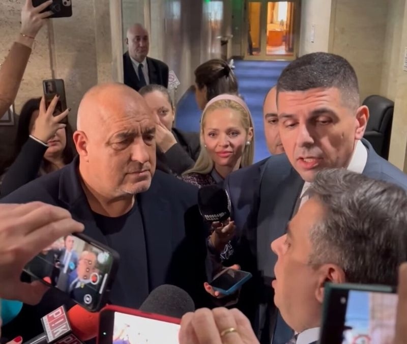 Сблъсък между Борисов и ПП-ДБ. ГЕРБ щели да отстъпят от СУПТО, ръста на осигуровките и данък дивидент 