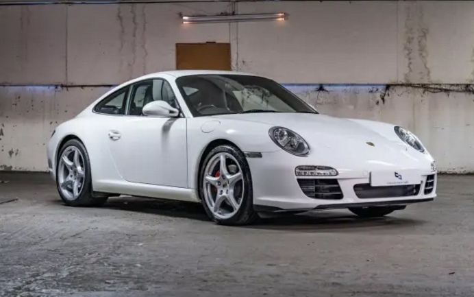 Джеймс Мей продава едно от най-обичаните 911