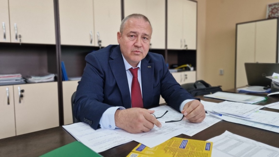 Започна контролирано изпускане на язовир \