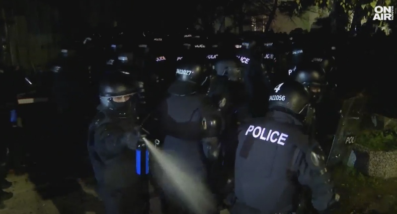 Вандализмът на протеста в София: Кой го предизвика и кой го допусна