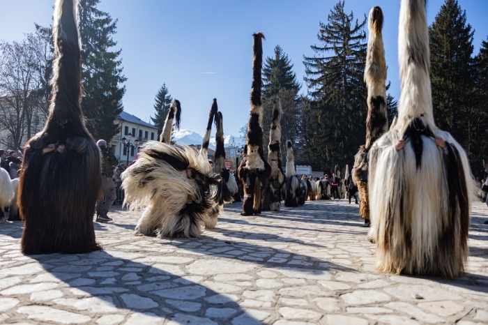 Разлог посреща Коледа и Нова година с празнични концерти, базари и Старчевата