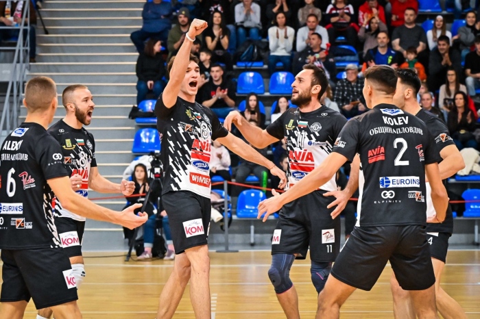 В драматичен двубой Локомотив Авиа направи обрат и надви шампиона Левски