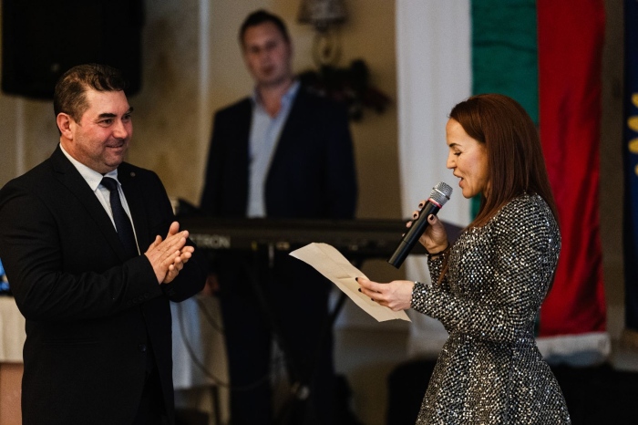 Ротари клуб събра 30 500 лв. за деца със специални потребности на Коледния си бал в Дупница