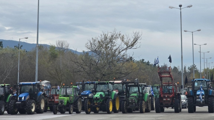 Цял ден тормоз по границата: Движението през „Кулата-Промахон“ е възстановено, превозвачи се заканиха с контраблокади