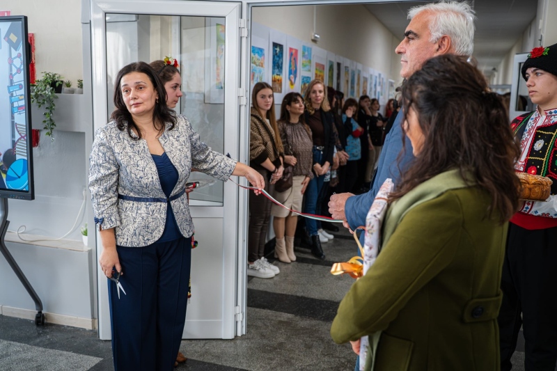 Модерен STEM център и кабинети по Български език и литература и История и цивилизации отриха тържествено в СЕУ „Св. Паисий Хилендарски“