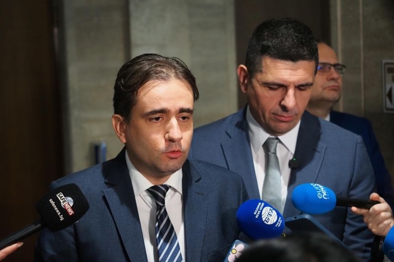 ДБ внасят промени в закона за НСО: Охраната на Пеевски трябва да бъде свалена