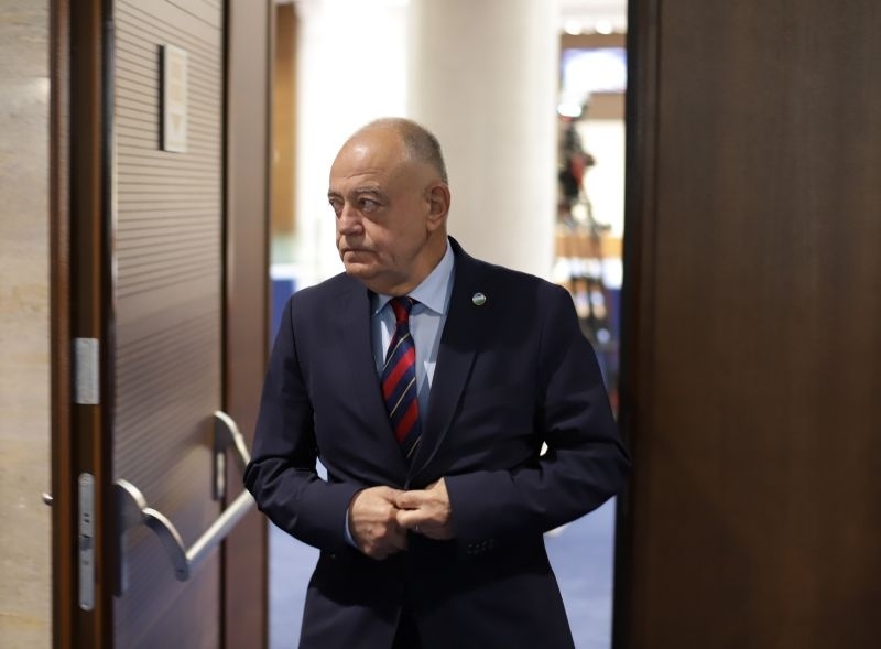 Атанасов: Властта е делигитимирана, влакът тръгна