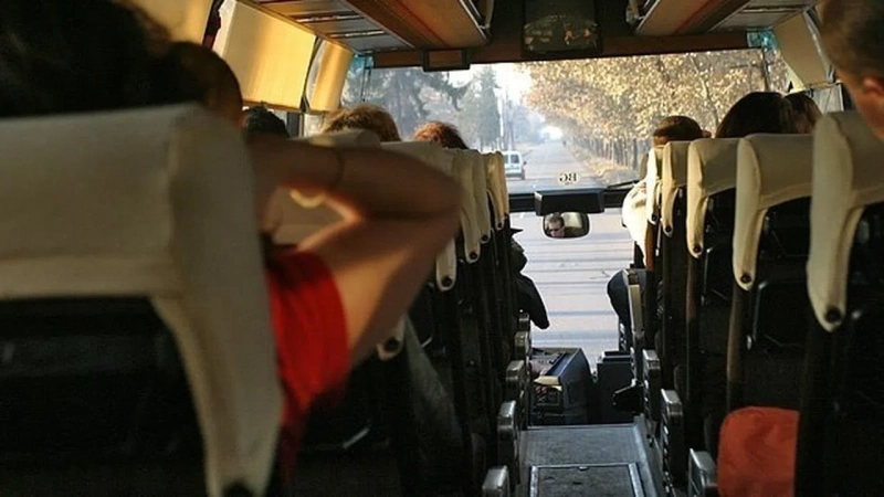 Мъж от Кюстендил е обвинен за блудство с 13-годишно дете в междуселищен автобус