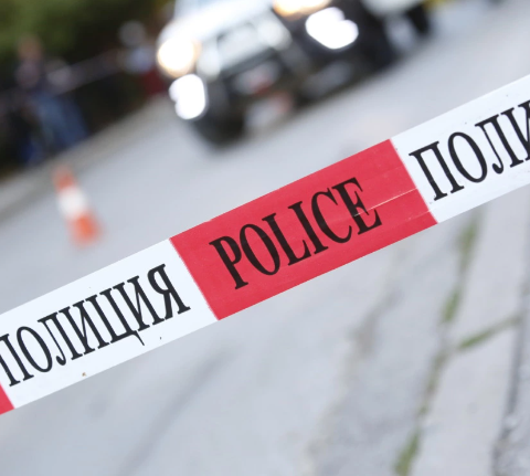 46-годишен перничанин издъхна зад волана, ударил се в паркирана кола