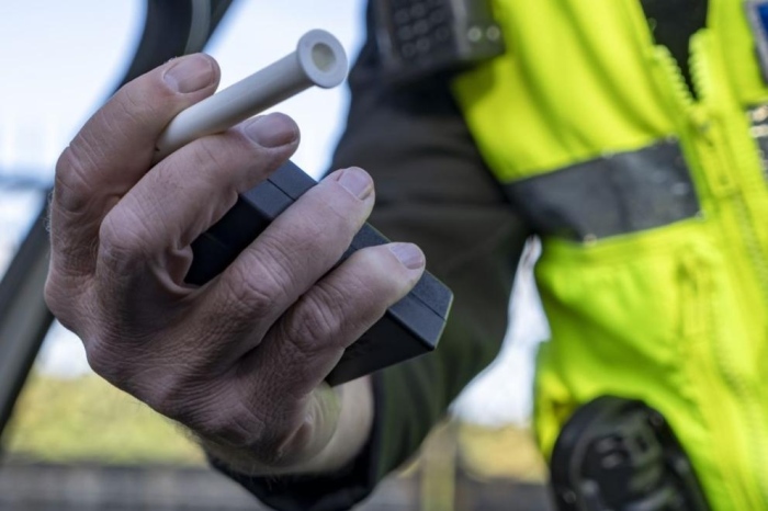 Изловиха мъж от Благоевград да шофира с положителна проба за алкохол в Симитли