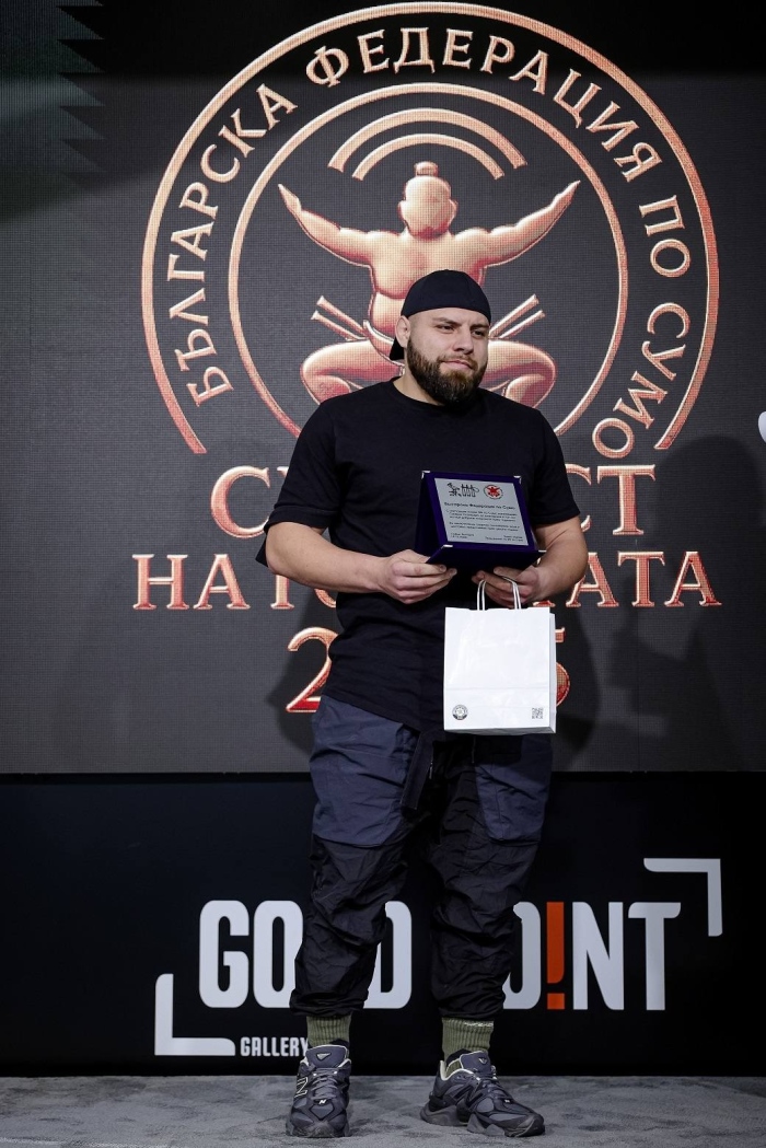 Симеон Станкович от кюстендилската школа по борба влезе в топ 10 сумисти за 2025 г.