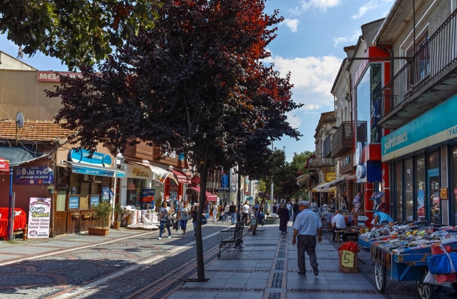 Одрин пропищя: Българи плащат с фалшиви 50 лева